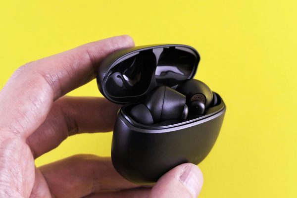 TWS Earbuds Batteries Banner
